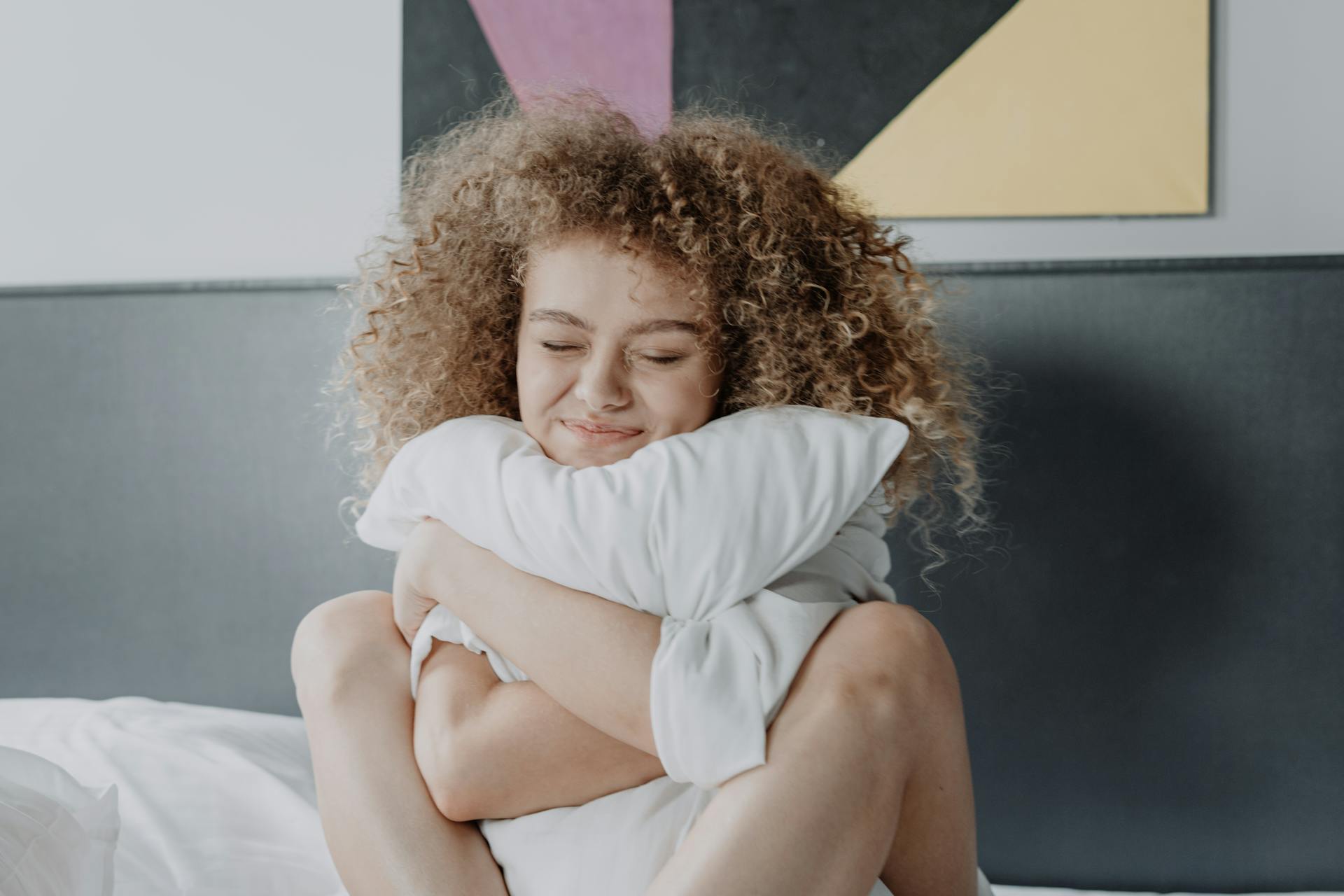 Get the right Airbnb linen and bedding in South Africa, because great pillows mean happy guests!